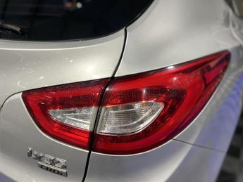 Hyundai ix35 1.7 CRDi SE SUV 5dr Diesel Manual Euro 5 (s/s) (Nav) (115 ps)