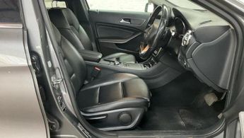 Mercedes-Benz GLA 2.1 GLA220d Sport (Executive) SUV 5dr Diesel 7G-DCT 4MATIC Euro 