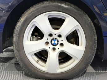 BMW 5 Series 3.0 525i SE Saloon 4dr Petrol Steptronic Euro 4 (218 ps)
