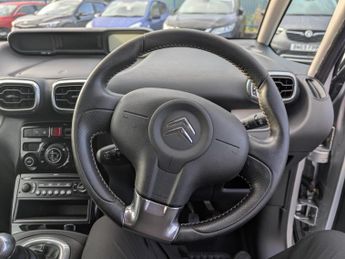 Citroen C3 Picasso 1.6 HDi Exclusive MPV 5dr Diesel Manual Euro 4 (90 ps)