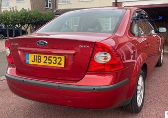 Ford Focus 1.6 Ghia Saloon 4dr Petrol Automatic (184 g/km, 99 bhp)