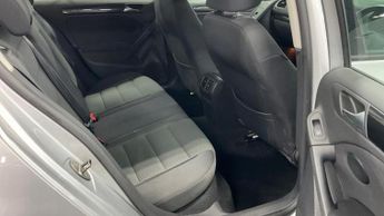 Volkswagen Golf 1.6 TDI Match Hatchback 5dr Diesel DSG Euro 5 (105 ps)