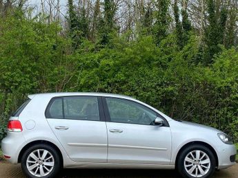 Volkswagen Golf 1.6 TDI Match Hatchback 5dr Diesel DSG Euro 5 (105 ps)