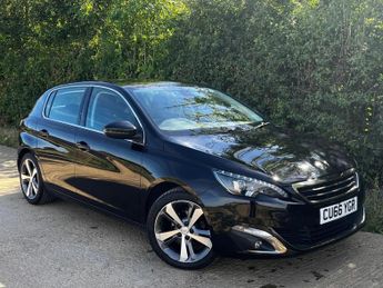 Peugeot 308 1.2 PureTech Allure Hatchback 5dr Petrol Manual Euro 6 (s/s) (11