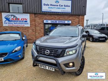 Nissan Navara 2.3 dCi N-Guard Pickup Double Cab 4dr Diesel Auto 4WD Euro 6 (19