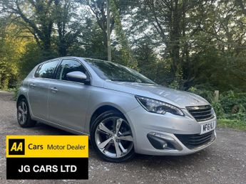 Peugeot 308 1.2 PureTech Allure Hatchback 5dr Petrol Manual Euro 6 (s/s) (11