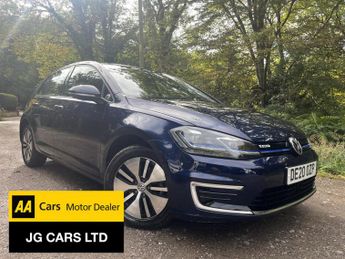 Volkswagen Golf 35.8kWh e-Golf Hatchback 5dr Electric Auto (136 ps)