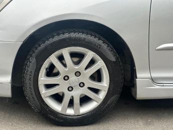 Honda Civic 1.6 i-VTEC Executive Hatchback 5dr Petrol Automatic (172 g/km, 1