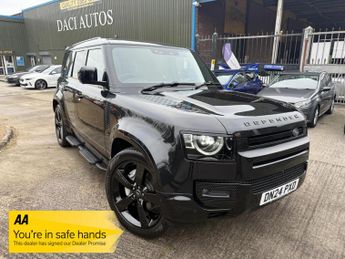 Land Rover Defender 3.0 D300 MHEV X-Dynamic HSE SUV 5dr Diesel Auto 4WD Euro 6 (s/s)