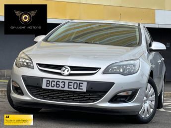 Vauxhall Astra 1.4 16v Exclusiv Hatchback 5dr Petrol Manual Euro 5 (100 ps)