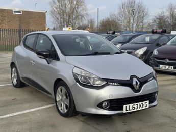 Renault Clio 1.2 16V Dynamique MediaNav Hatchback 5dr Petrol Manual Euro 5 (7