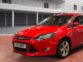 Ford Focus 1.6 Zetec Hatchback 5dr Petrol Powershift Euro 5 (125 ps)