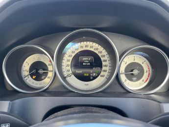 Mercedes-Benz E Class 2.1 E220 CDI AMG Sport Cabriolet 2dr Diesel G-Tronic+ Euro 5 (s/