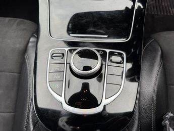 Mercedes-Benz E Class 2.0 E220d AMG Line (Premium Plus) Saloon 4dr Diesel G-Tronic+ Eu