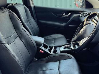 Nissan Qashqai 1.6 dCi Tekna SUV 5dr Diesel XTRON 2WD Euro 6 (s/s) (130 ps)