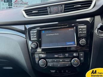 Nissan Qashqai 1.6 dCi Tekna SUV 5dr Diesel XTRON 2WD Euro 6 (s/s) (130 ps)
