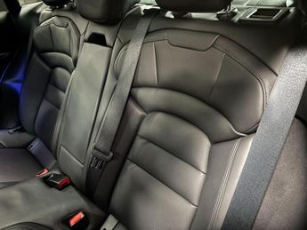 Porsche Taycan Performance Plus 93.4kWh Turbo S Auto 4WD 4dr (11kW Charger)