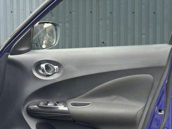 Nissan Juke 1.6 N-Connecta SUV 5dr Petrol XTRON Euro 6 (117 ps)