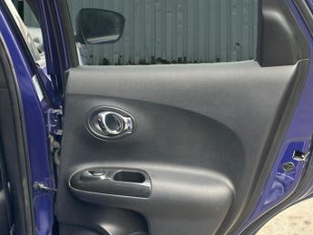 Nissan Juke 1.6 N-Connecta SUV 5dr Petrol XTRON Euro 6 (117 ps)