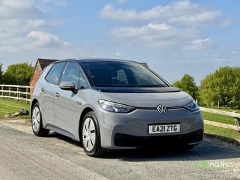 Volkswagen ID.3 Pro Performance 58kWh Life Hatchback 5dr Electric Auto (204 ps)