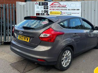 Ford Focus 1.6 Titanium Hatchback 5dr Petrol Powershift Euro 5 (125 ps)