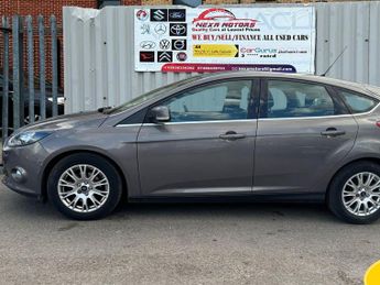 Ford Focus 1.6 Titanium Hatchback 5dr Petrol Powershift Euro 5 (125 ps)