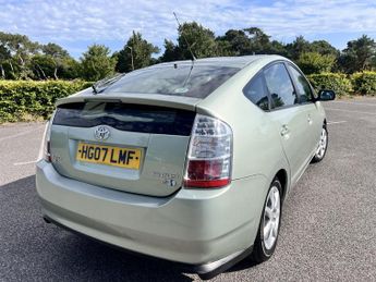 Toyota Prius 1.5 T3 Hatchback 5dr Petrol Hybrid CVT (104 g/km, 76 bhp)