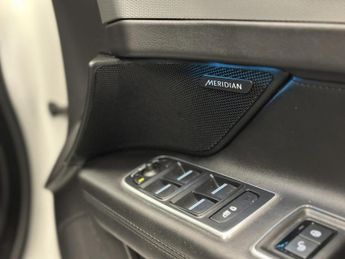 Jaguar XF 2.0i Portfolio Saloon 4dr Petrol Auto Euro 6 (s/s) (200 ps)