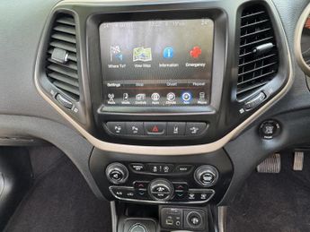 Jeep Cherokee 2.2 MultiJetII Limited SUV 5dr Diesel Auto 4WD Euro 6 (s/s) (200