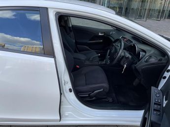 Honda Civic 1.8 i-VTEC SE Plus Hatchback 5dr Petrol Auto Euro 5 (142 ps)