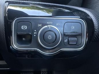 Mercedes-Benz A Class 1.3 A250e 15.6kWh AMG Line (Executive) Saloon 4dr Petrol Plug-in