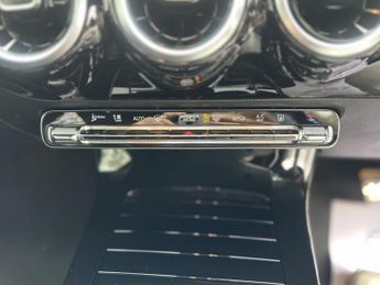 Mercedes-Benz A Class 1.3 A250e 15.6kWh AMG Line (Executive) Saloon 4dr Petrol Plug-in