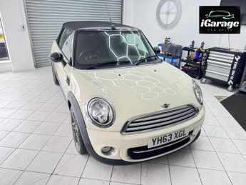 MINI Convertible 2.0 Cooper D Convertible 2dr Diesel Auto Euro 5 (112 ps)