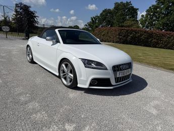 Audi TT 2.0 TFSI Roadster 2dr Petrol S Tronic quattro Euro 5 (272 ps)