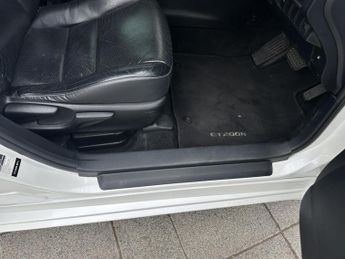 Lexus CT 1.8 200h SE-L Hatchback 5dr Petrol Hybrid CVT Euro 5 (s/s) (136 