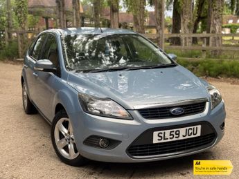 Ford Focus 1.6 Zetec Hatchback 5dr Petrol Manual (161 g/km, 99 bhp)