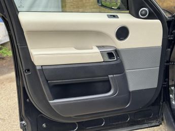 Land Rover Range Rover Sport 3.0 SD V6 HSE SUV 5dr Diesel Auto 4WD Euro 6 (s/s) (306 ps)