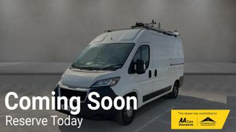 Peugeot Boxer 2.0 BlueHDi 335 Professional Panel Van 5dr Diesel Manual L2 H2 E