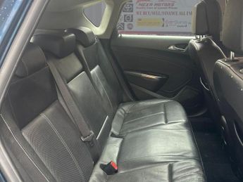 Vauxhall Astra 1.6 16v Elite Hatchback 5dr Petrol Easytronic Euro 5 (115 ps)