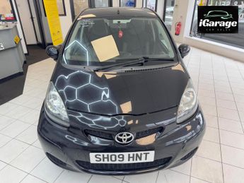 Toyota AYGO 1.0 VVT-i Black Hatchback 5dr Petrol Manual Euro 4 (AC) (67 bhp)