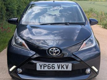 Toyota AYGO 1.0 VVT-i x-pression x-wave 5dr Petrol x-shift Euro 6 (Safety Se