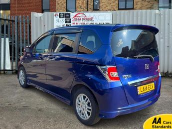 Honda Freed  1.5 i-VTEC ES Plus Hatchback 5dr Petrol CVT Euro 5 (99 ps)