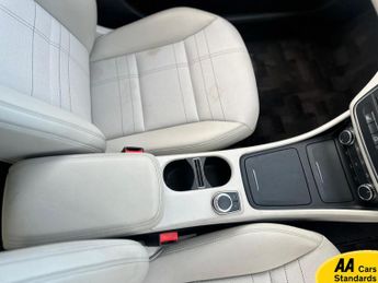 Mercedes-Benz GLA 1.6 GLA200 AMG Line (Executive) SUV 5dr Petrol 7G-DCT Euro 6 (s/