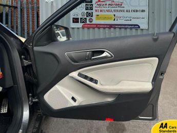 Mercedes-Benz GLA 1.6 GLA200 AMG Line (Executive) SUV 5dr Petrol 7G-DCT Euro 6 (s/