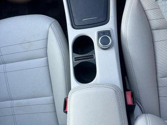 Mercedes-Benz GLA 1.6 GLA200 AMG Line (Executive) SUV 5dr Petrol 7G-DCT Euro 6 (s/