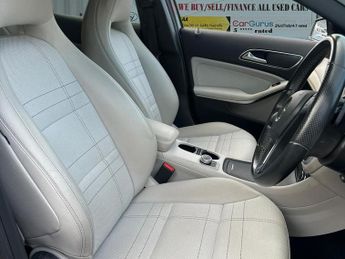 Mercedes-Benz GLA 1.6 GLA200 AMG Line (Executive) SUV 5dr Petrol 7G-DCT Euro 6 (s/