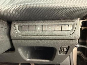 Peugeot 2008 1.6 e-HDi Allure SUV 5dr Diesel EGC Euro 5 (s/s) (92 ps)