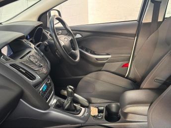 Ford Focus 1.6 Titanium Euro 5 5dr