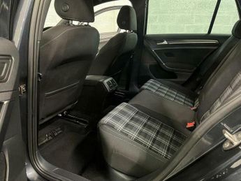 Volkswagen Golf 2.0 TDI GTD Hatchback 5dr Diesel DSG Euro 6 (s/s) (184 ps)