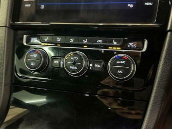 Volkswagen Golf 2.0 TDI GTD Hatchback 5dr Diesel DSG Euro 6 (s/s) (184 ps)